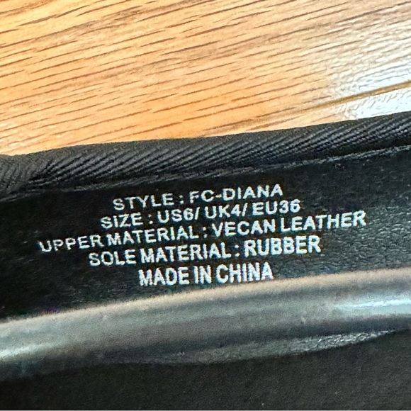 FRENCH CONNECTION Diana Snake black white Printed Flats size 6 NWT - Picture 8 of 9